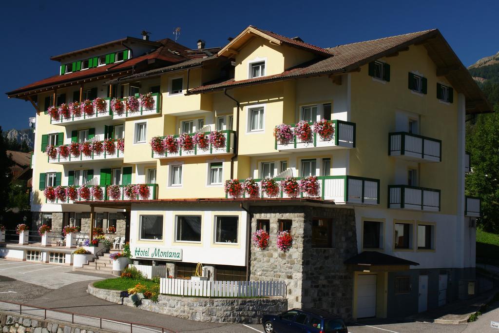 Hotel Montana Pozza di Fassa Exterior foto